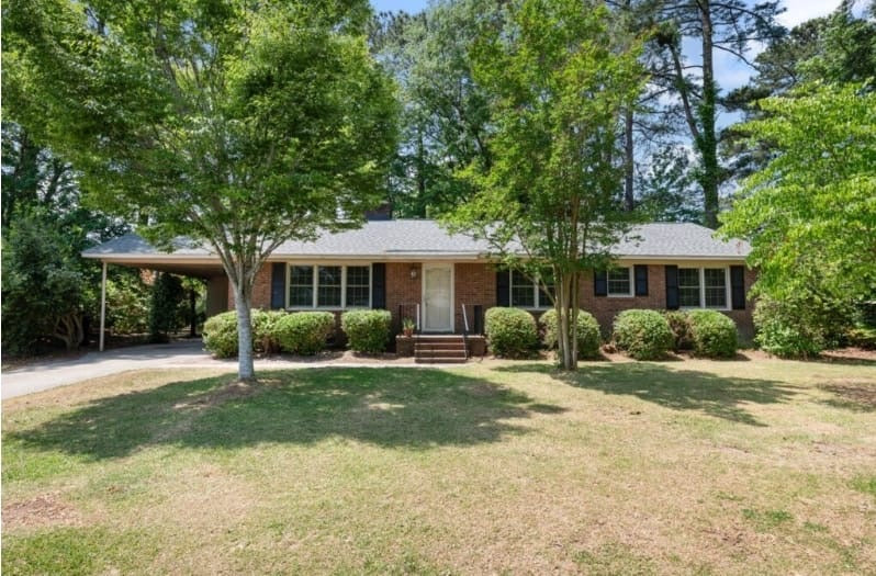 102 Adams Blvd. Greenville, NC 27858