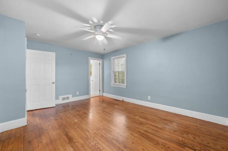 102 Adams Blvd. Greenville, NC 27858