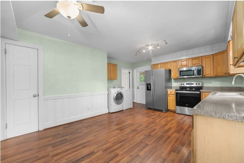 102 Adams Blvd. Greenville, NC 27858