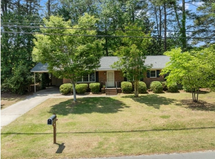 102 Adams Blvd. Greenville, NC 27858