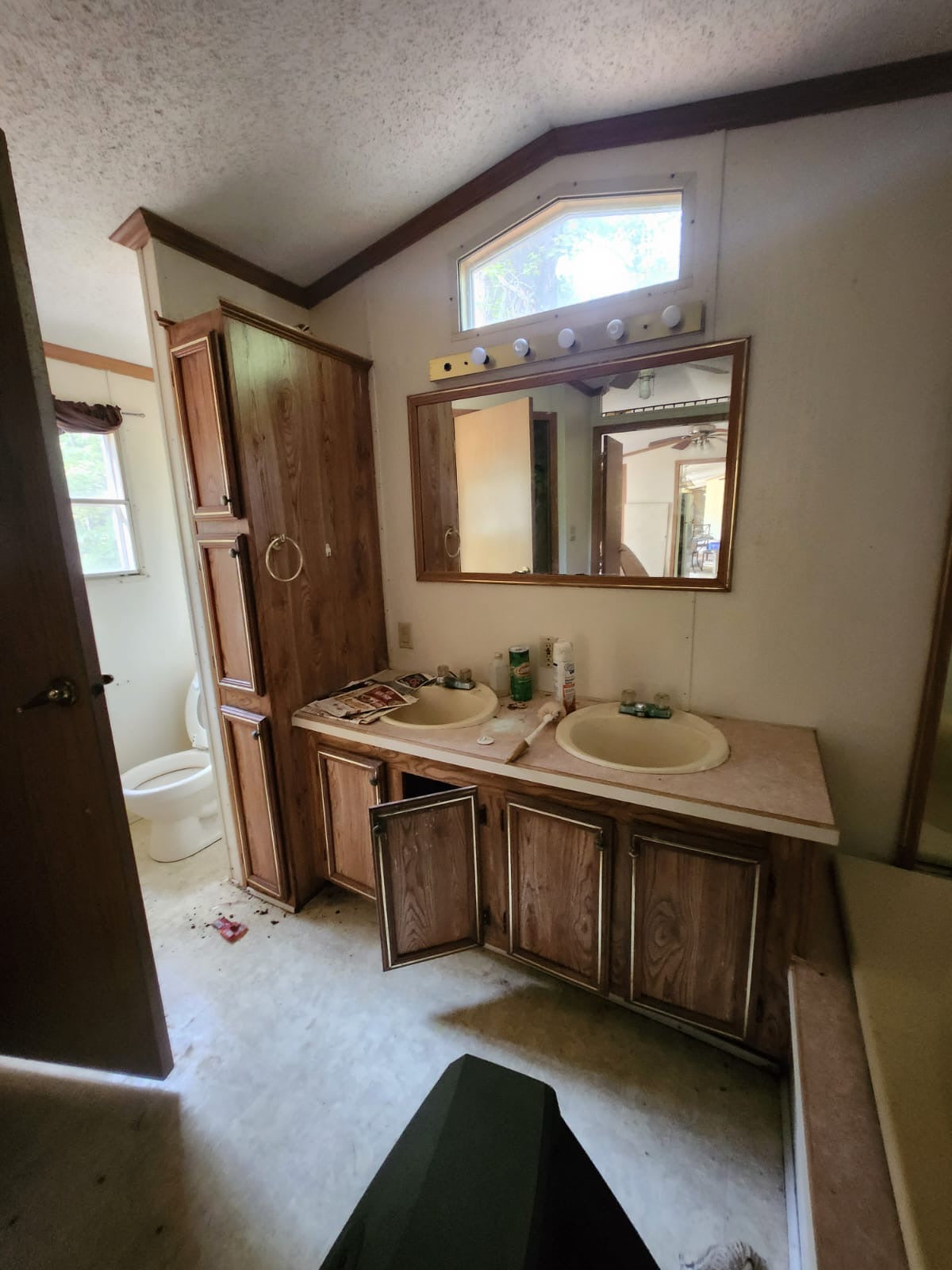 109 Creekview Dr, Vass, NC 28394