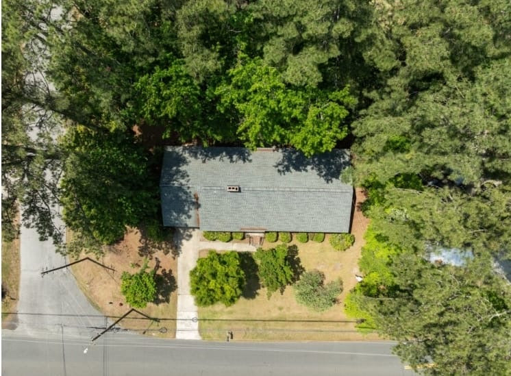 102 Adams Blvd. Greenville, NC 27858
