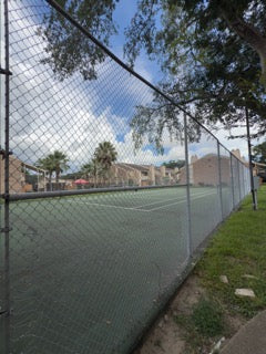 10202 Forum Pk Houston, TX 77036