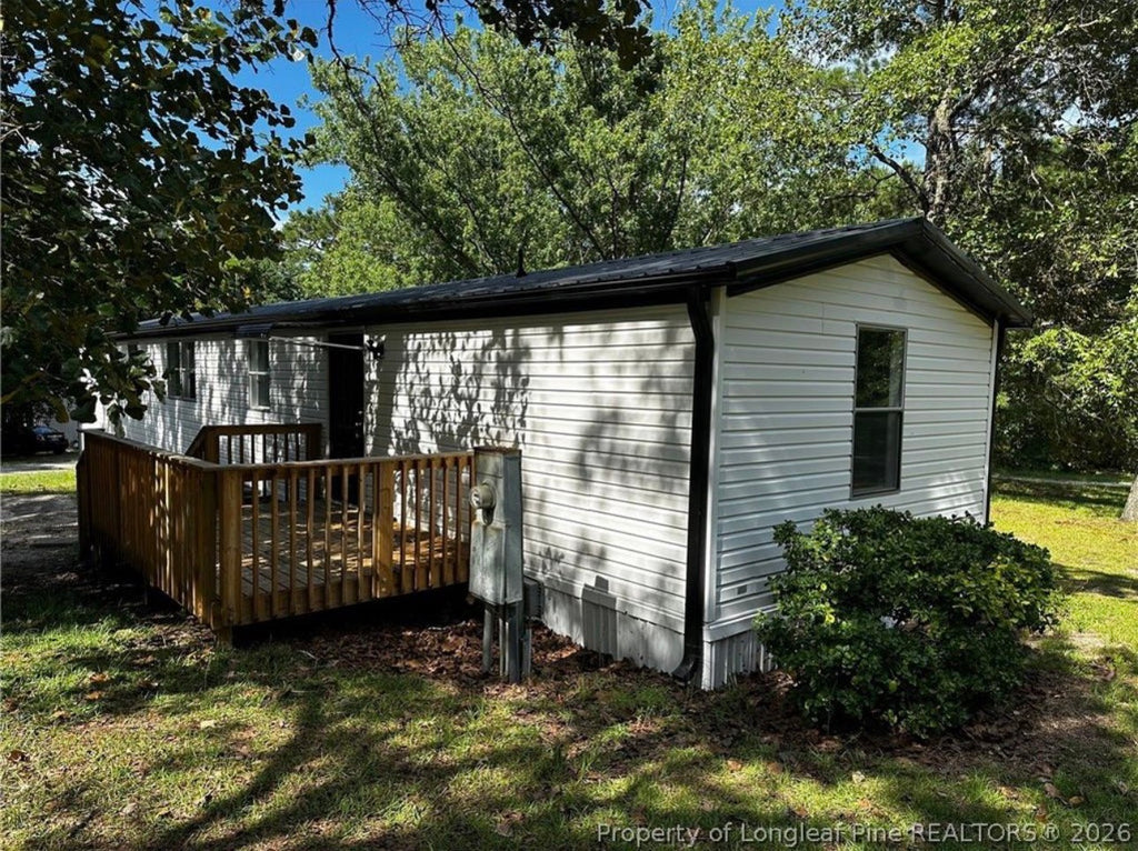 124 Autumn Dr, Vass, NC 28394