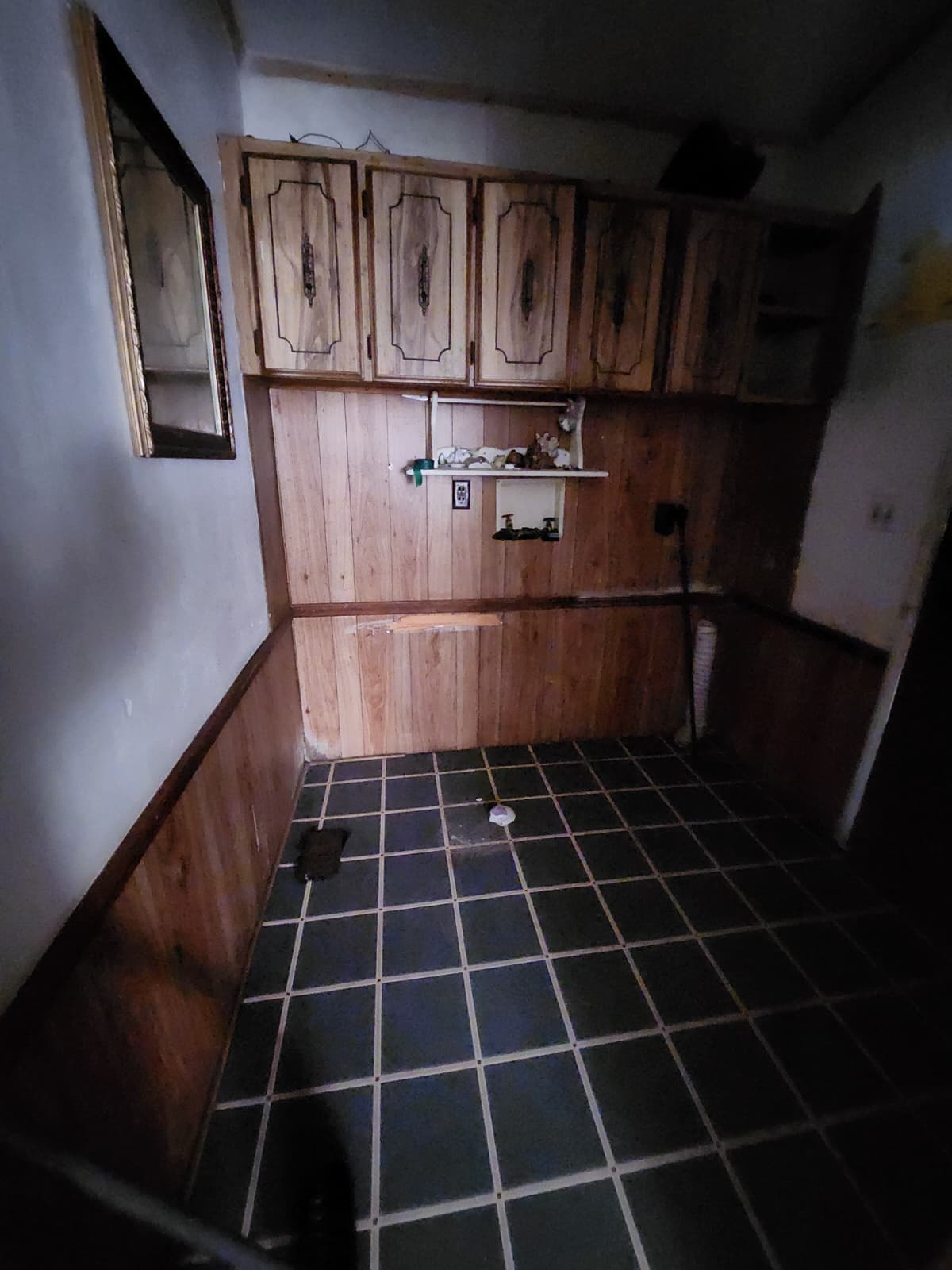 2211 Beechnut Dr, Kinston, NC 28504