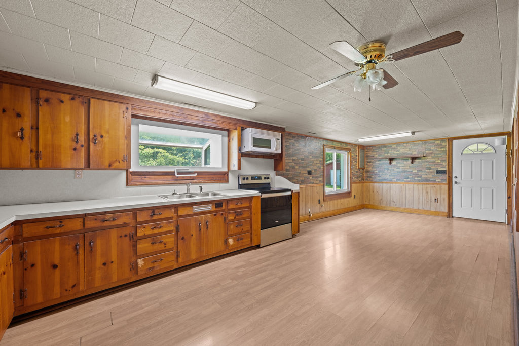 390 Richardson Rd. Dover NC 28526