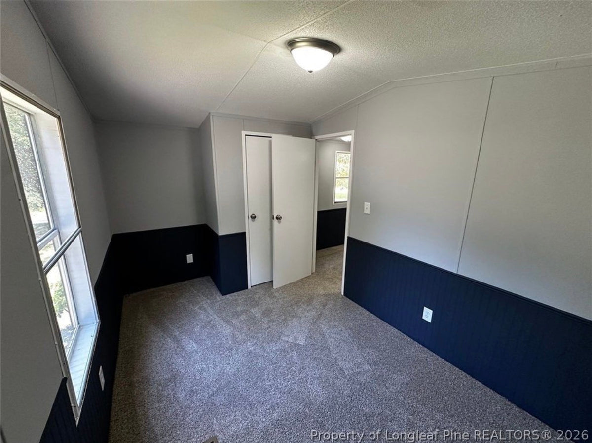 124 Autumn Dr, Vass, NC 28394