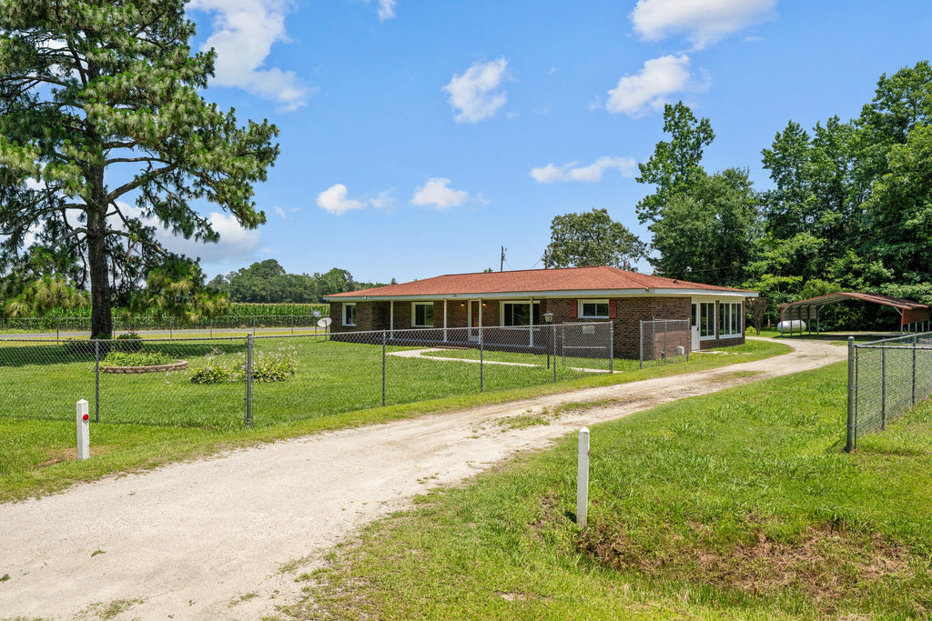 390 Richardson Rd. Dover NC 28526