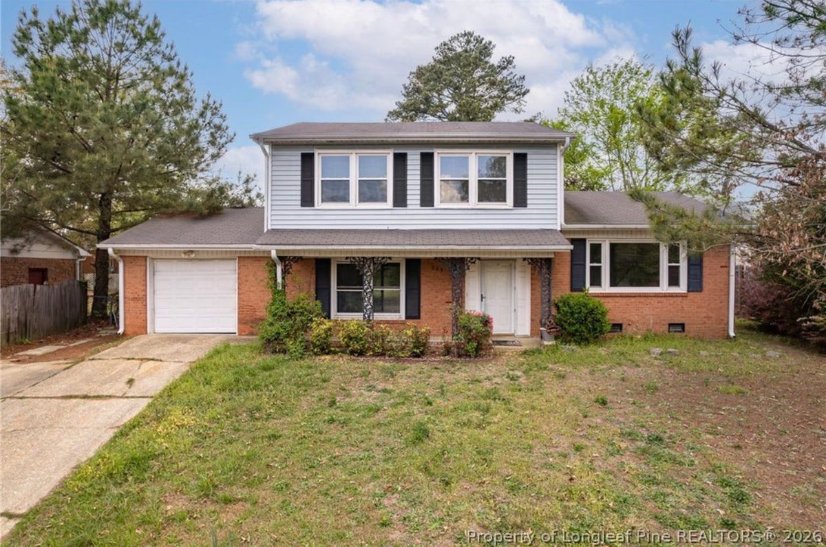 563 Alleghany Rd, Fayetteville, NC 28304