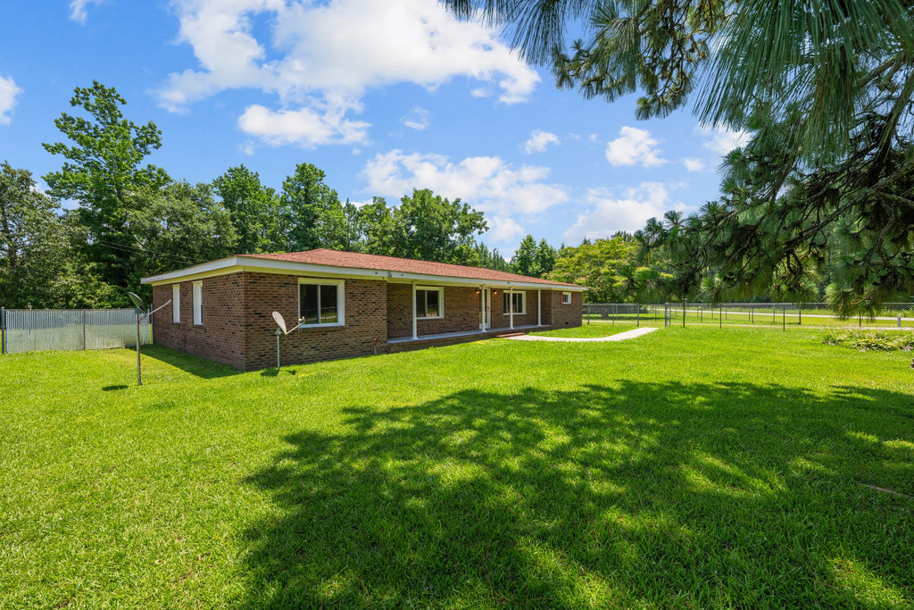 390 Richardson Rd. Dover NC 28526