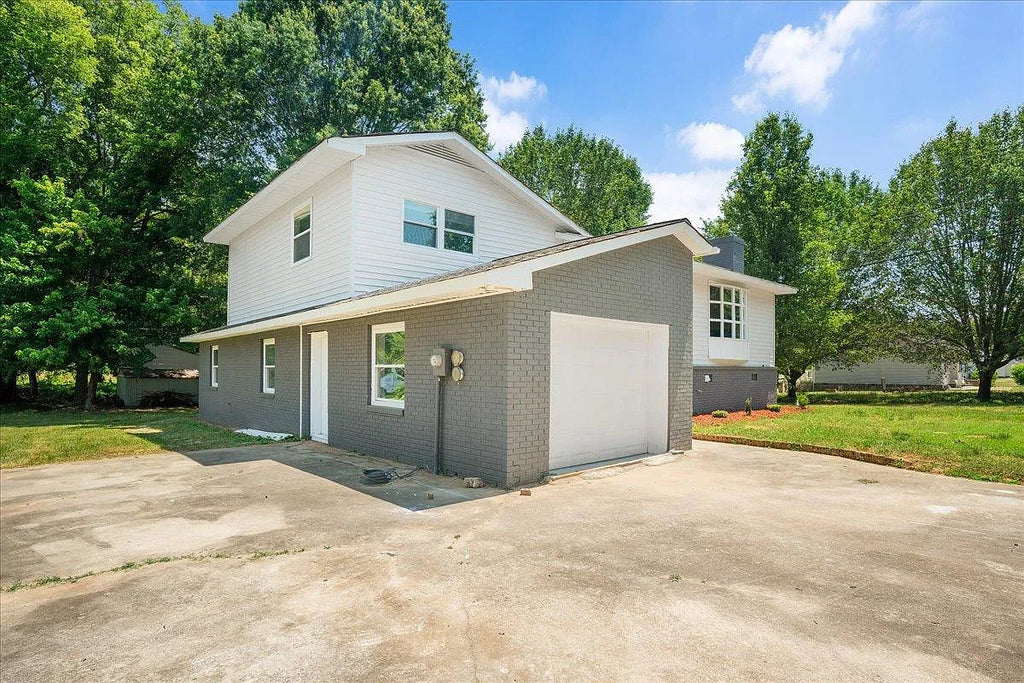 1844 Brier Ln. Graham, NC