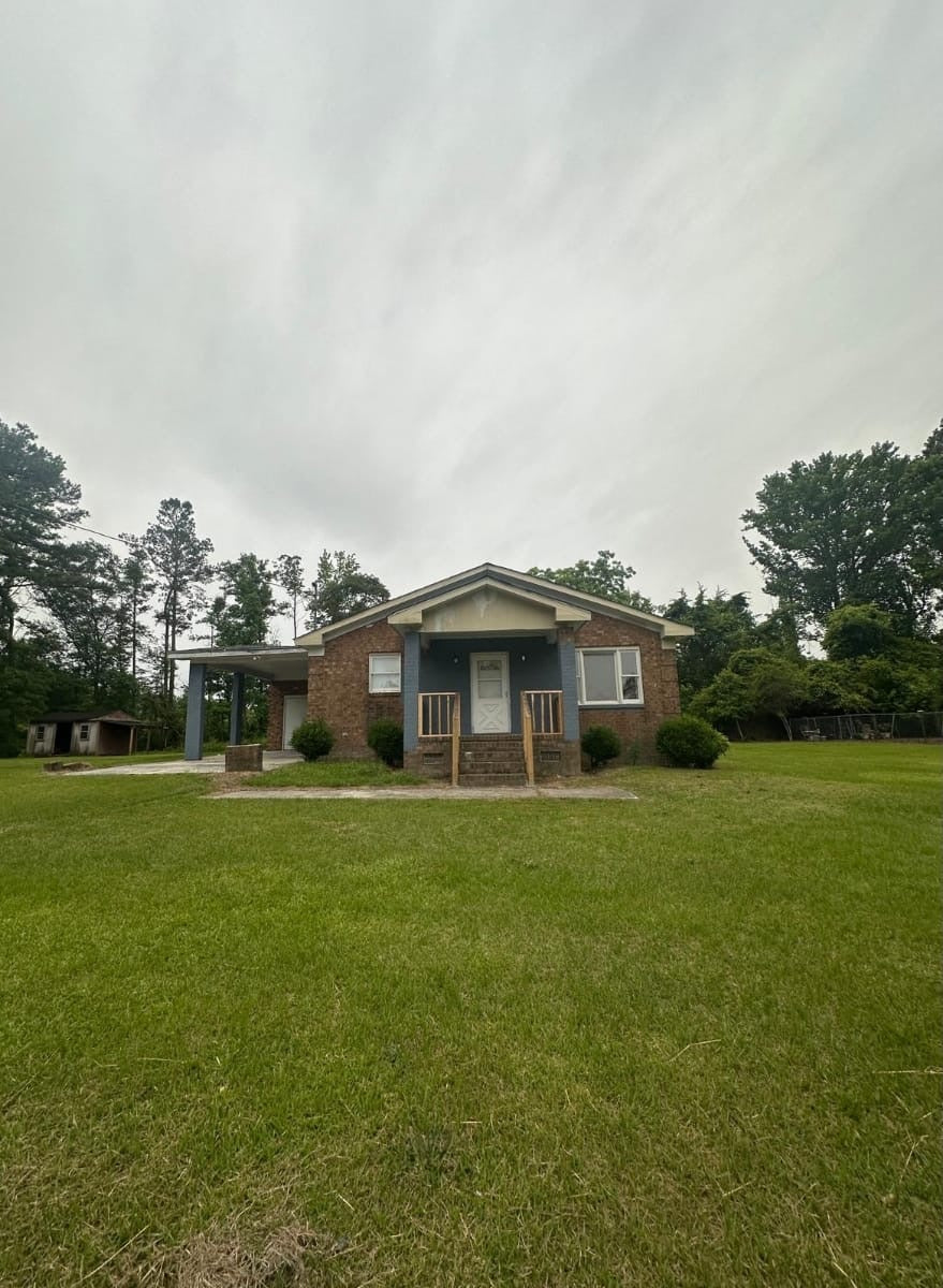 1330 E Hanrahan Rd. Ayden, NC 2850