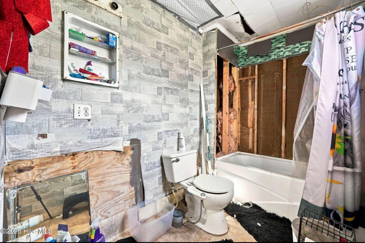 105 Brick Kiln Road, Washington, NC 27889