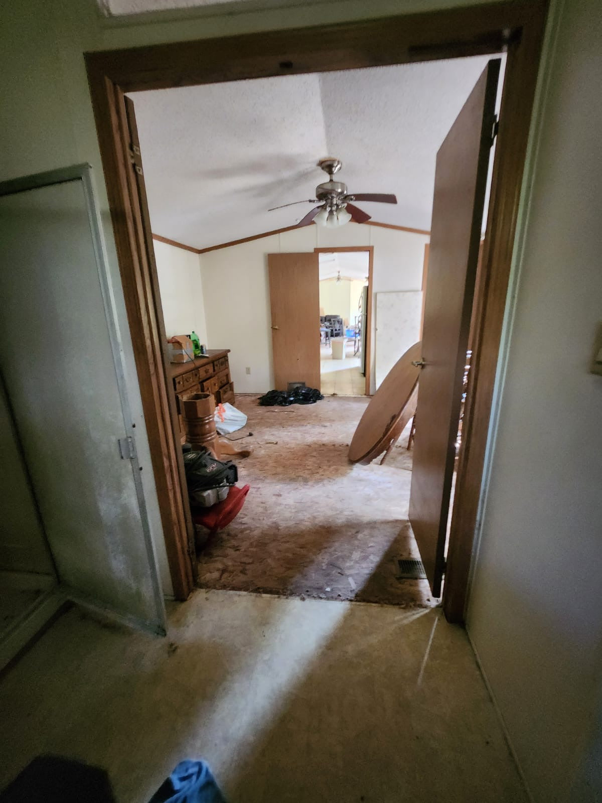 109 Creekview Dr, Vass, NC 28394