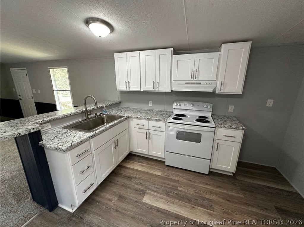124 Autumn Dr, Vass, NC 28394