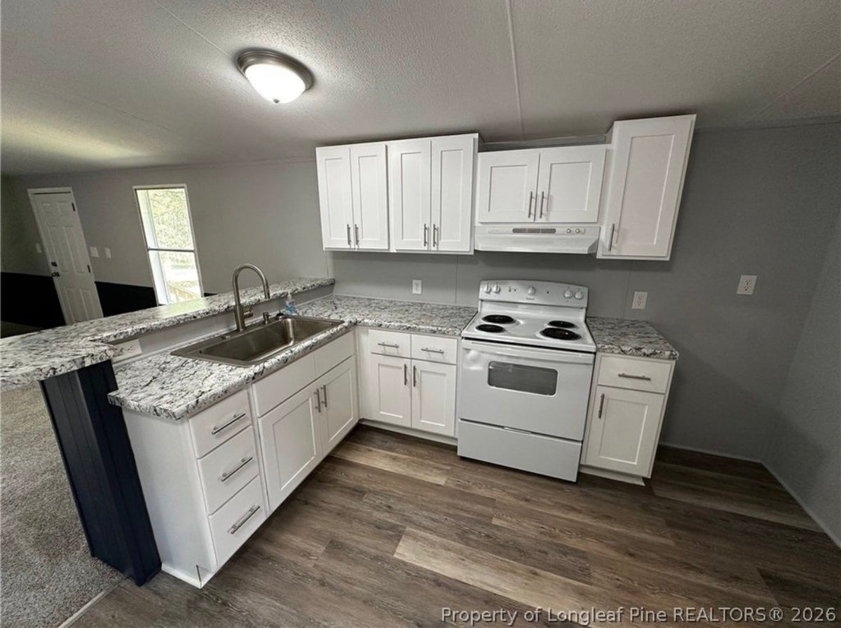 124 Autumn Dr, Vass, NC 28394
