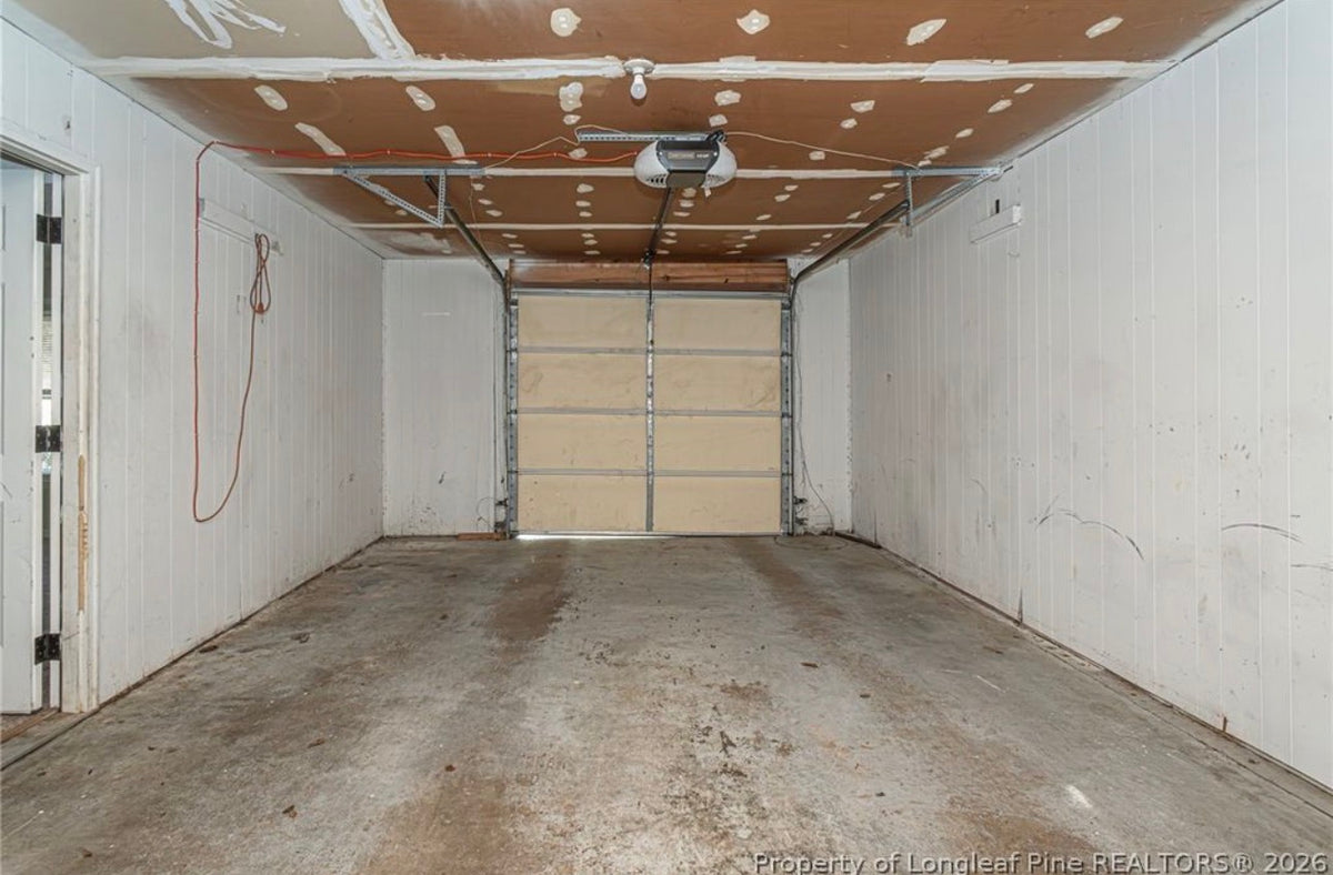 563 Alleghany Rd, Fayetteville, NC 28304