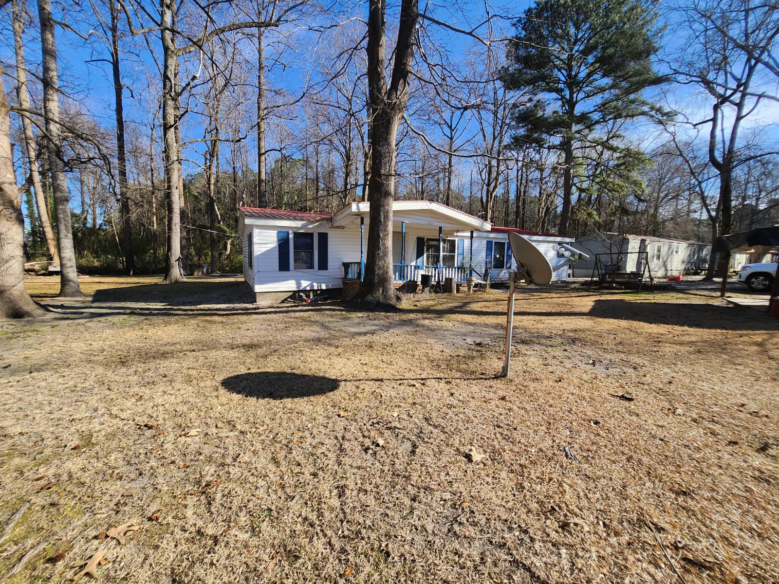 2211 Beechnut Dr, Kinston, NC 28504