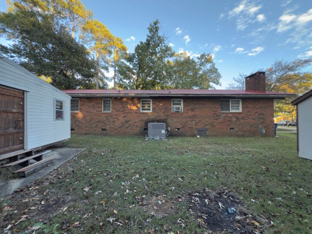 2934 Academy St, Sanford, NC 27332